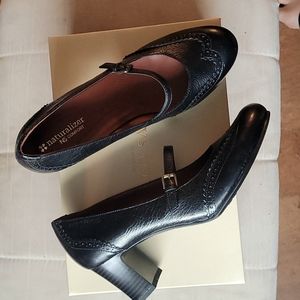 NEW Black Leather Naturalizer Mary Jane Heels